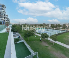 Spacious 1 BR - Unfurnished - Parking
