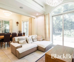 Golden Dunes Villa