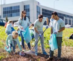 Volunteer in tree platation